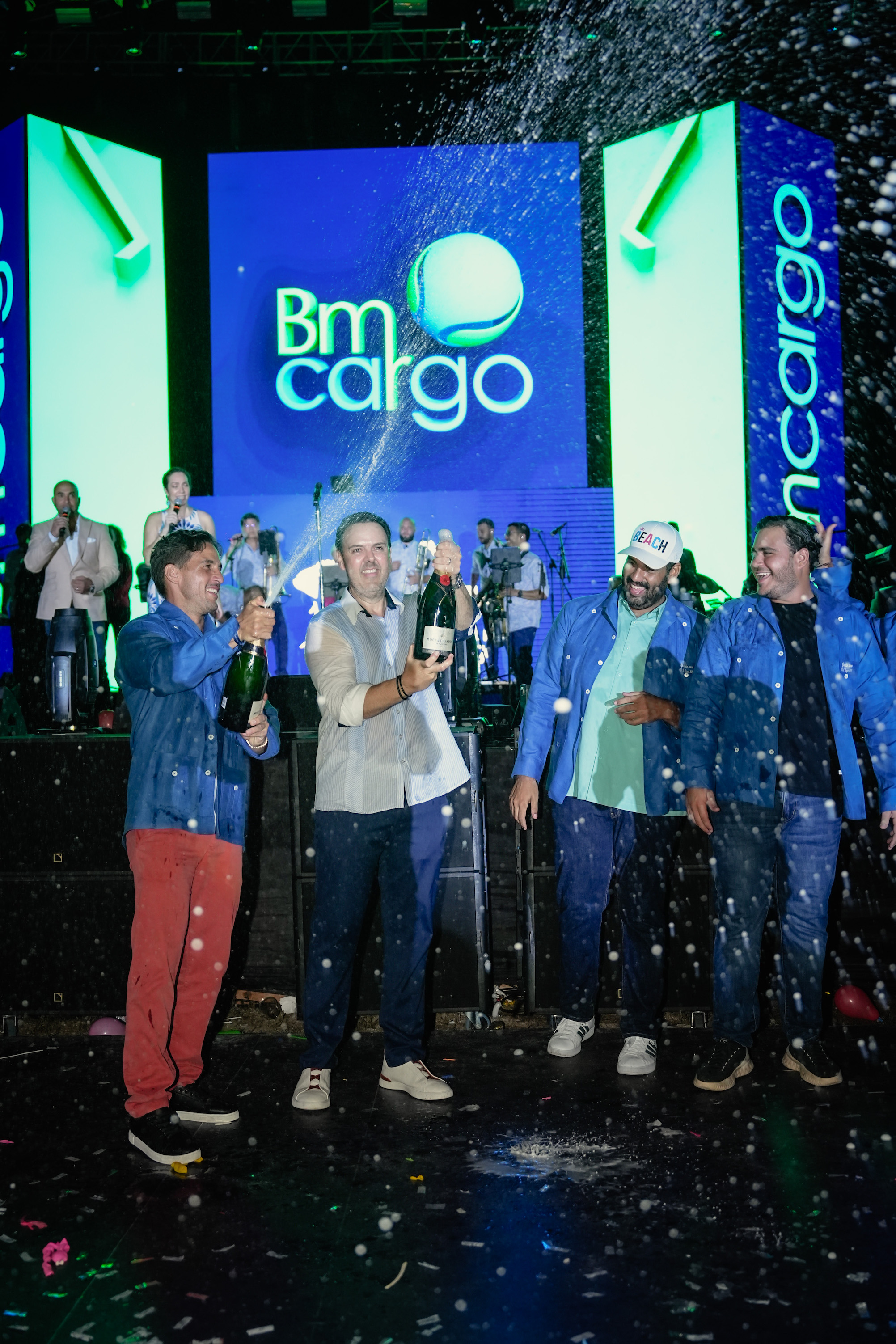 BMCargo celebró diez años de golf, solidaridad y camaradería